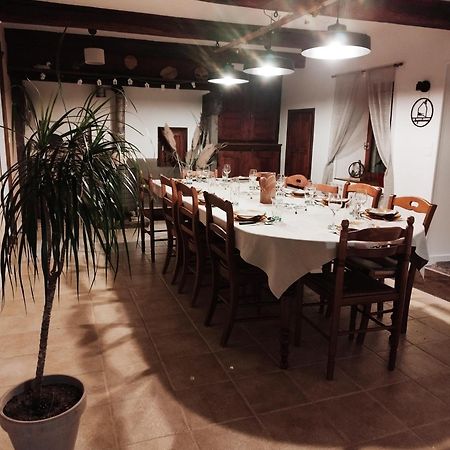 Gite Au Gre Du Vent - 12 Personnes - Calme, Nature Et Confort La Goutelle Εξωτερικό φωτογραφία
